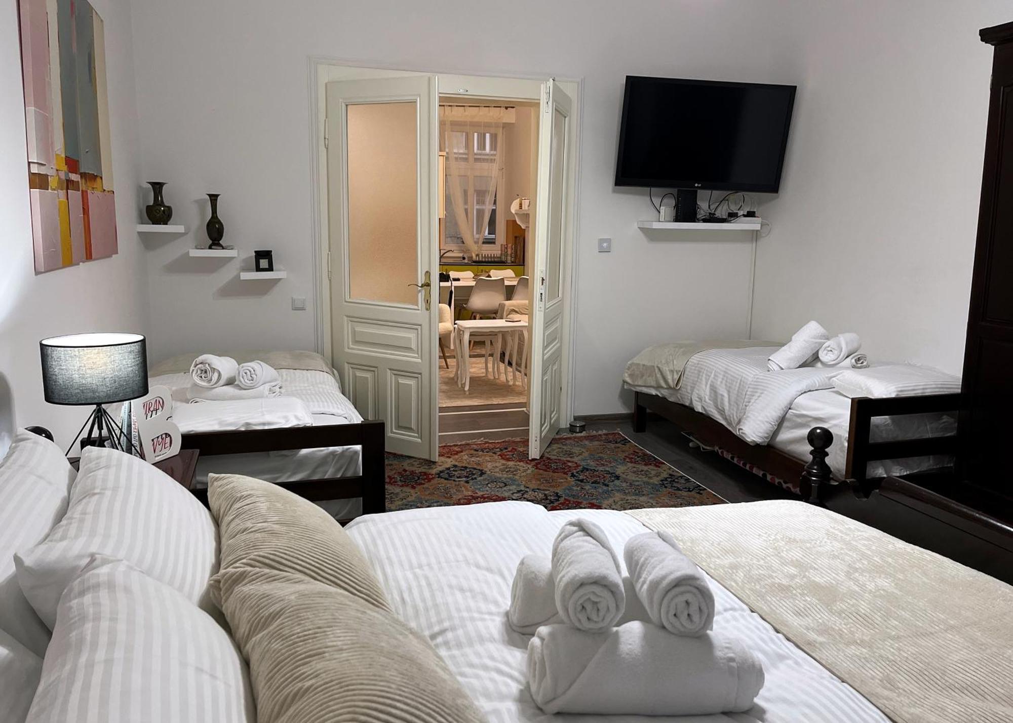 Main Street Retreat Apartment With Free Parking Sarajevo Exterior photo